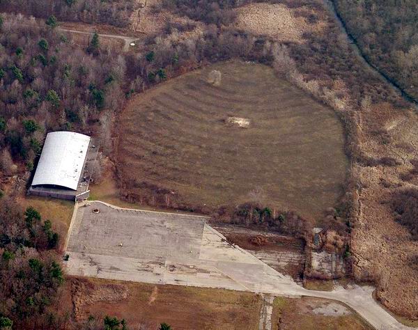 North Drive-In Theatre - Live Search (newer photo)